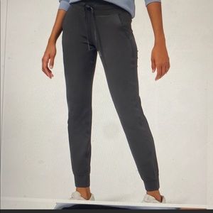 Ready to Rulu Cropped Lululemon Joggers - Super Comfy